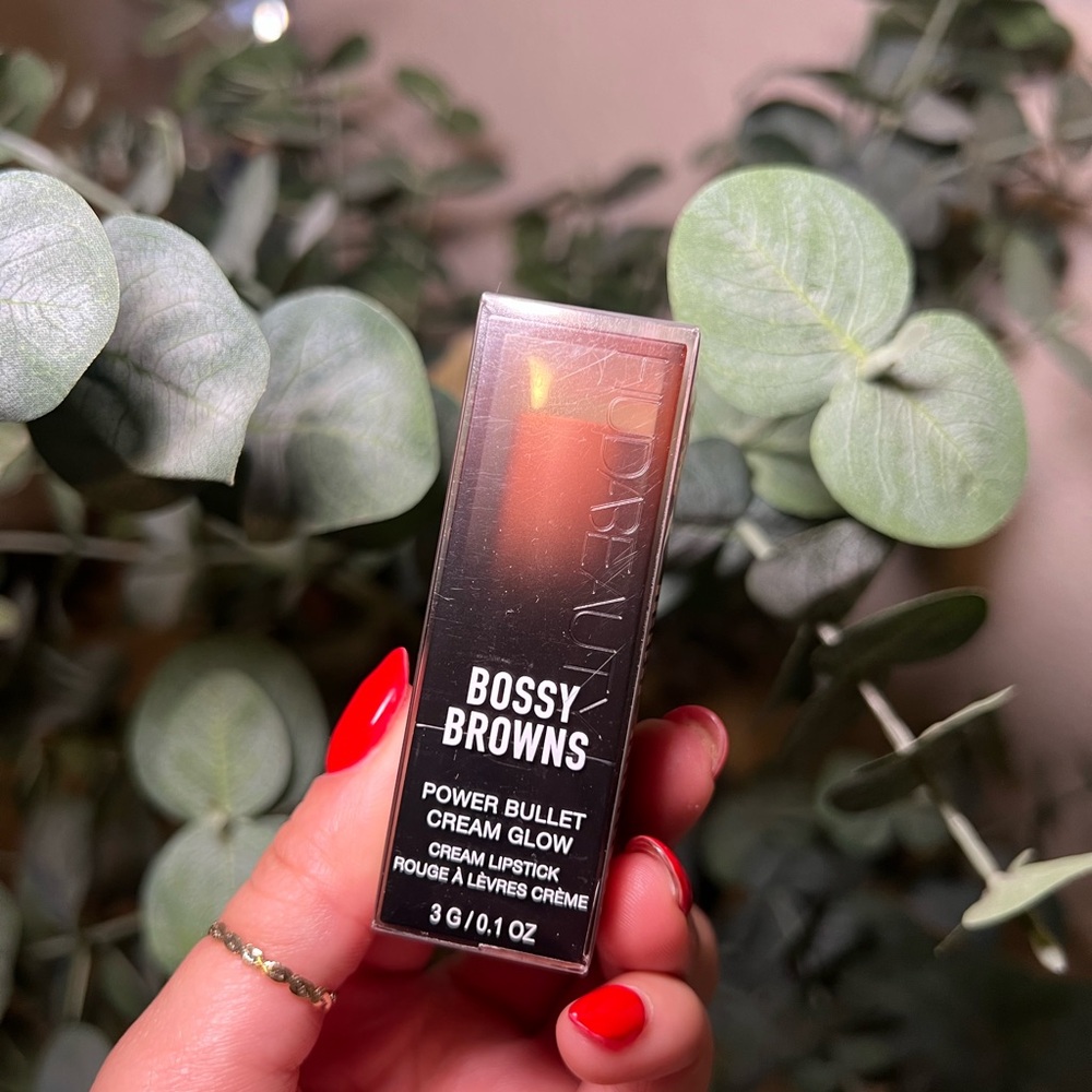 Huda Beauty Brown Lipstick Sleek Modern Design